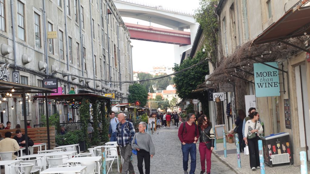 Hippe Bars und Shops in der LX-Factory