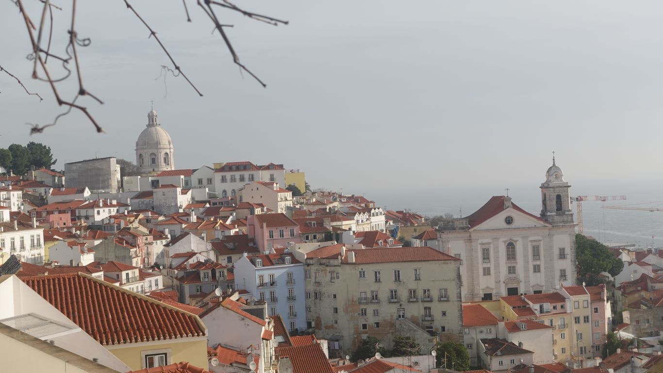 Aussichtspunkt Miradouro de Santa Luzia: Fantastische Sicht auf Lissabon