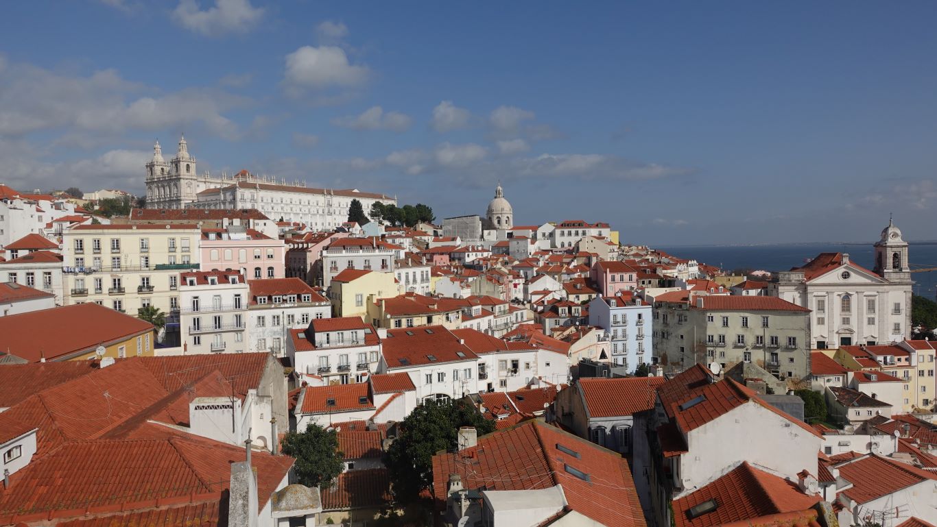 Aussichtspunkt „Miradouro das Portas do Sol”: Faszinierender Ausblick auf Lissabon