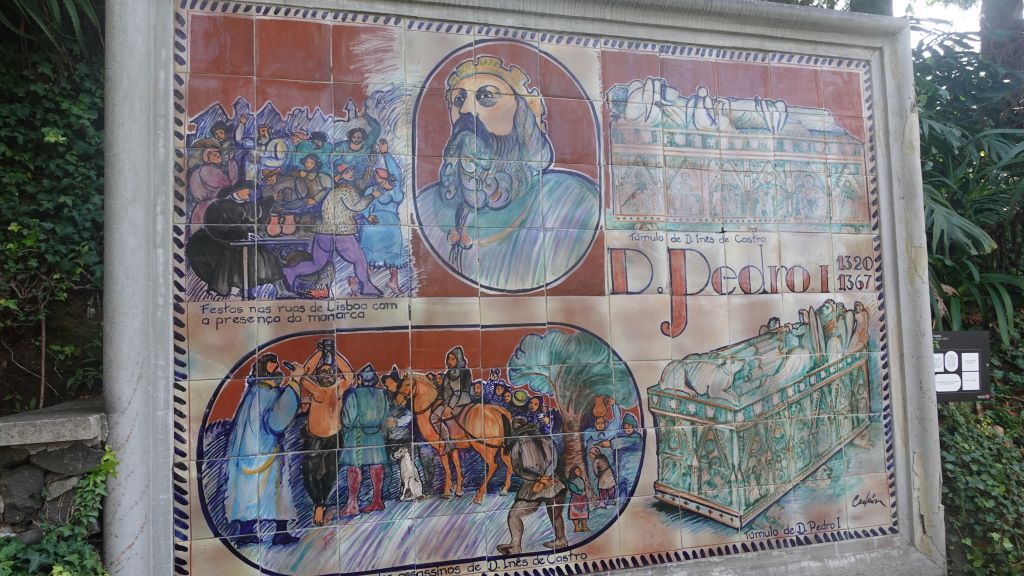 Auf den Azulejos wird die portugiesische Geschichte dargestellt.