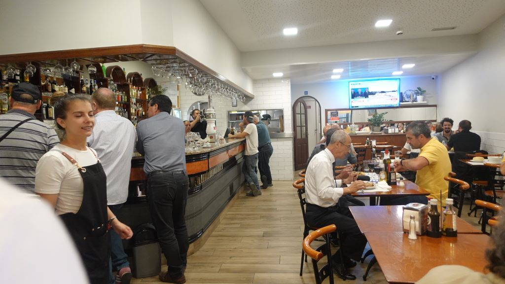 Innen und Außen gut besucht: Restaurant Vera Cruz