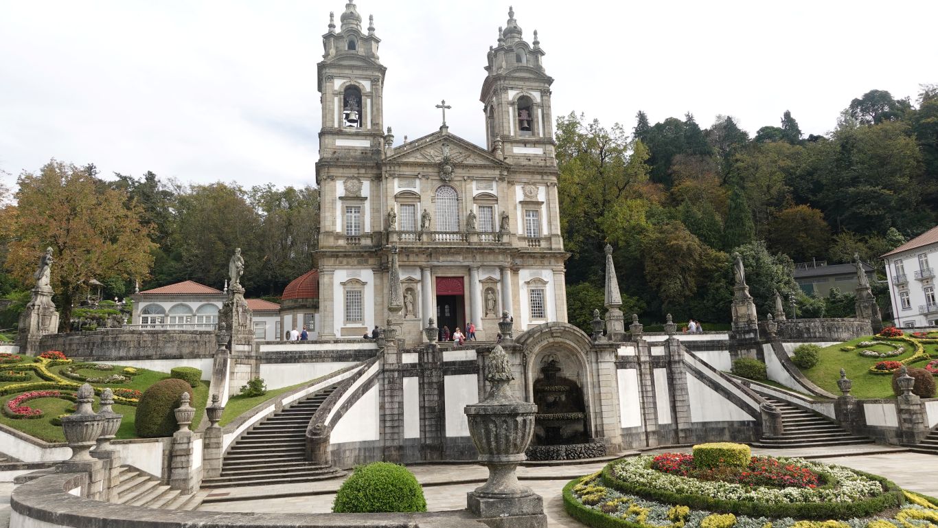 Blick auf das Nationaldenkmal Bom Jesus de Monte