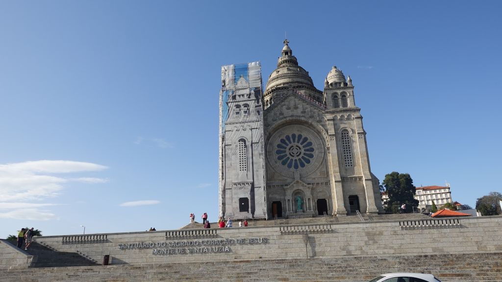 Highlight von Viana do Castelo: Die Kirche Santuario de Santa Luzia - Außenansicht