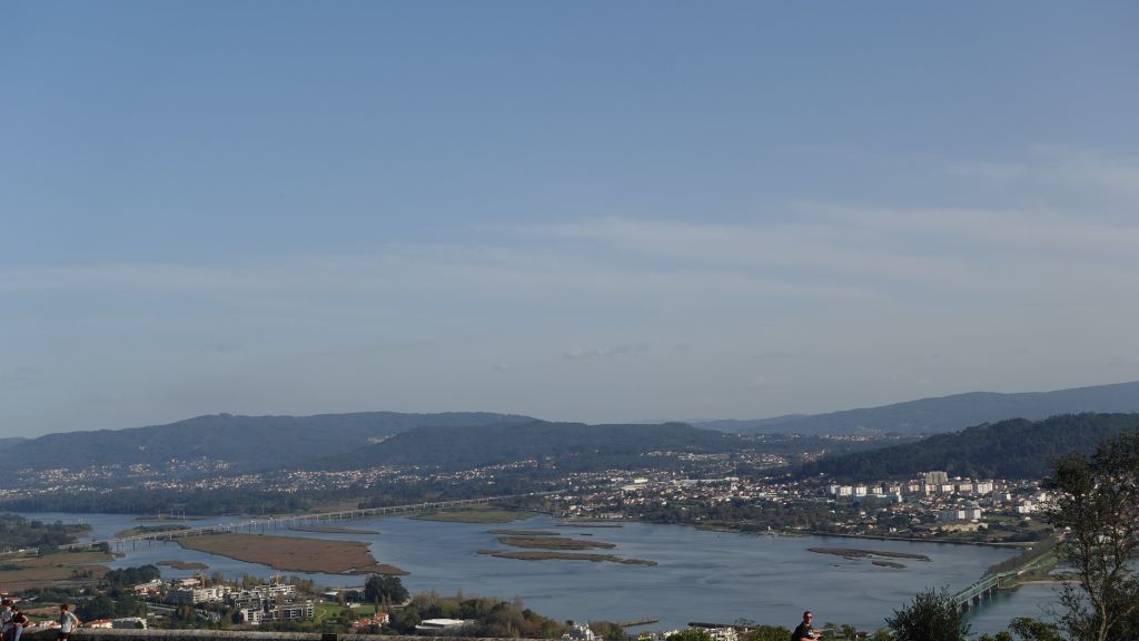 Von hier aus hast du einen fantastischen Ausblick auf das Meer, die Berge, Viana do Castelo und den Rio Lima