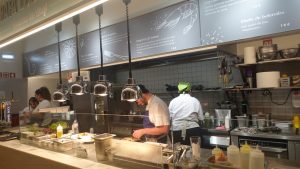 Time Out Market - Blick hinter die Theke