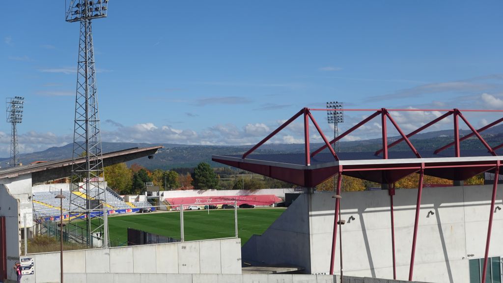 GD Chaves: Chaves Herz schlägt für den Fußball - Bild vom Fußballstadion