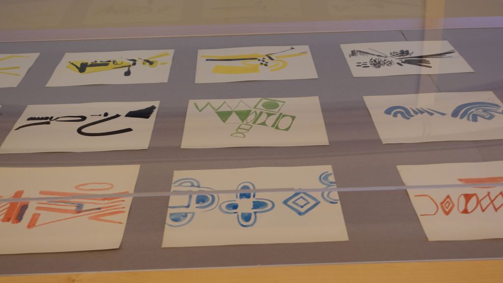 Ständig wechselnde Ausstellungen zeitgenössischer Kunst werden präsentiert