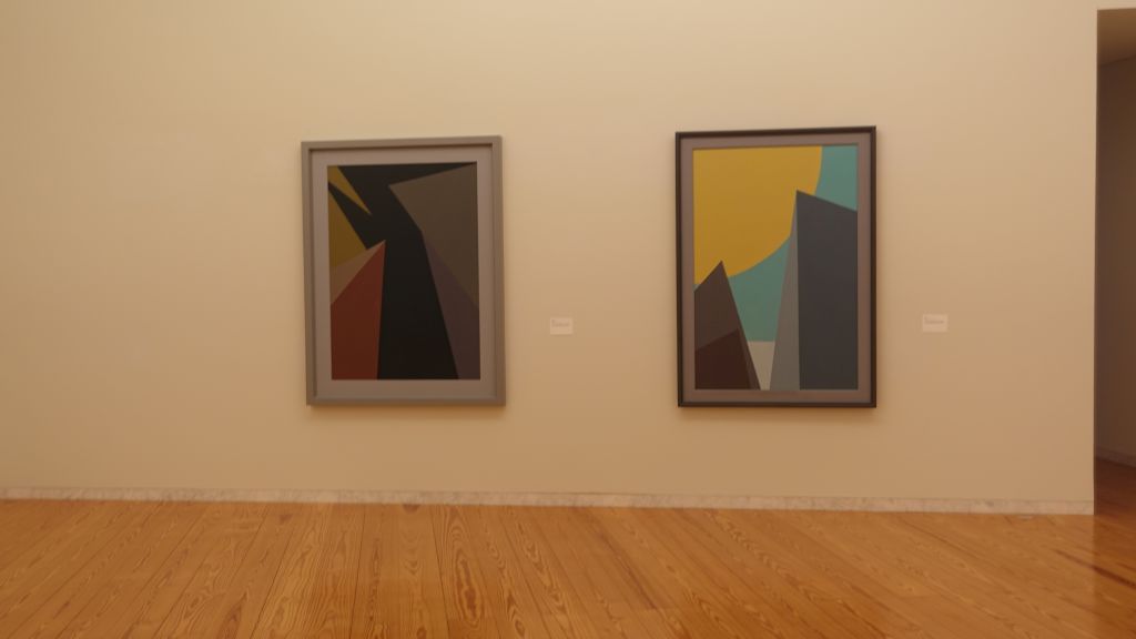 Ständig wechselnde Ausstellungen zeitgenössischer Kunst werden präsentiert