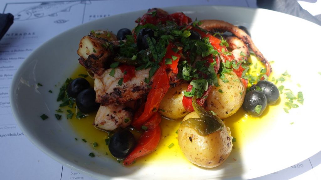 Der beste Pulpo mit Gemüse und Kartoffeln