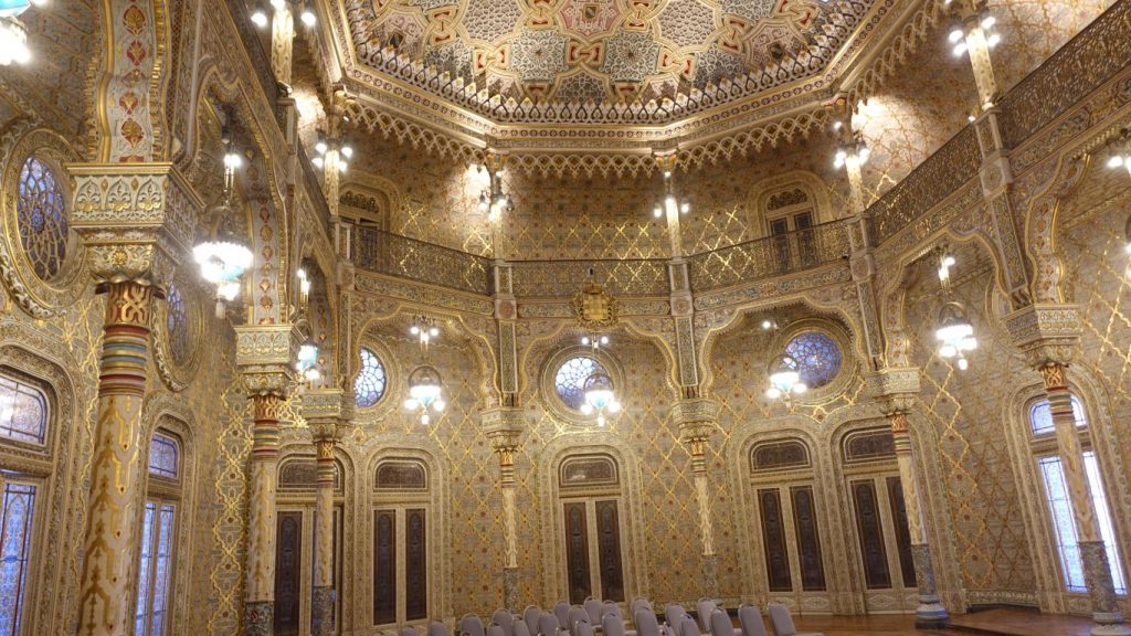 Palácio da Bolsa in Porto: Einführung in die Welt der Börsianer - Blick unter die Decke des Börsensaales